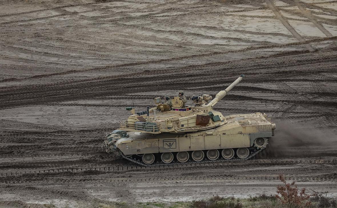 AP сообщило об отводе ВСУ танков Abrams из-за российских дронов"/>













