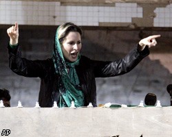Дочь М.Каддафи: Отставка отца - оскорбление для всей Ливии