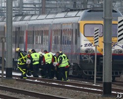 Из-под обломков поездов в Бельгии извлечены тела 18 погибших