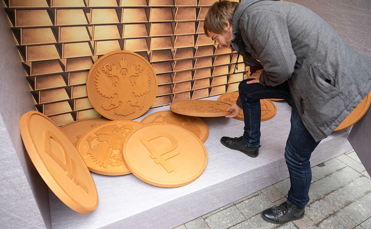 Евгений Разумный / Ведомости / ТАСС