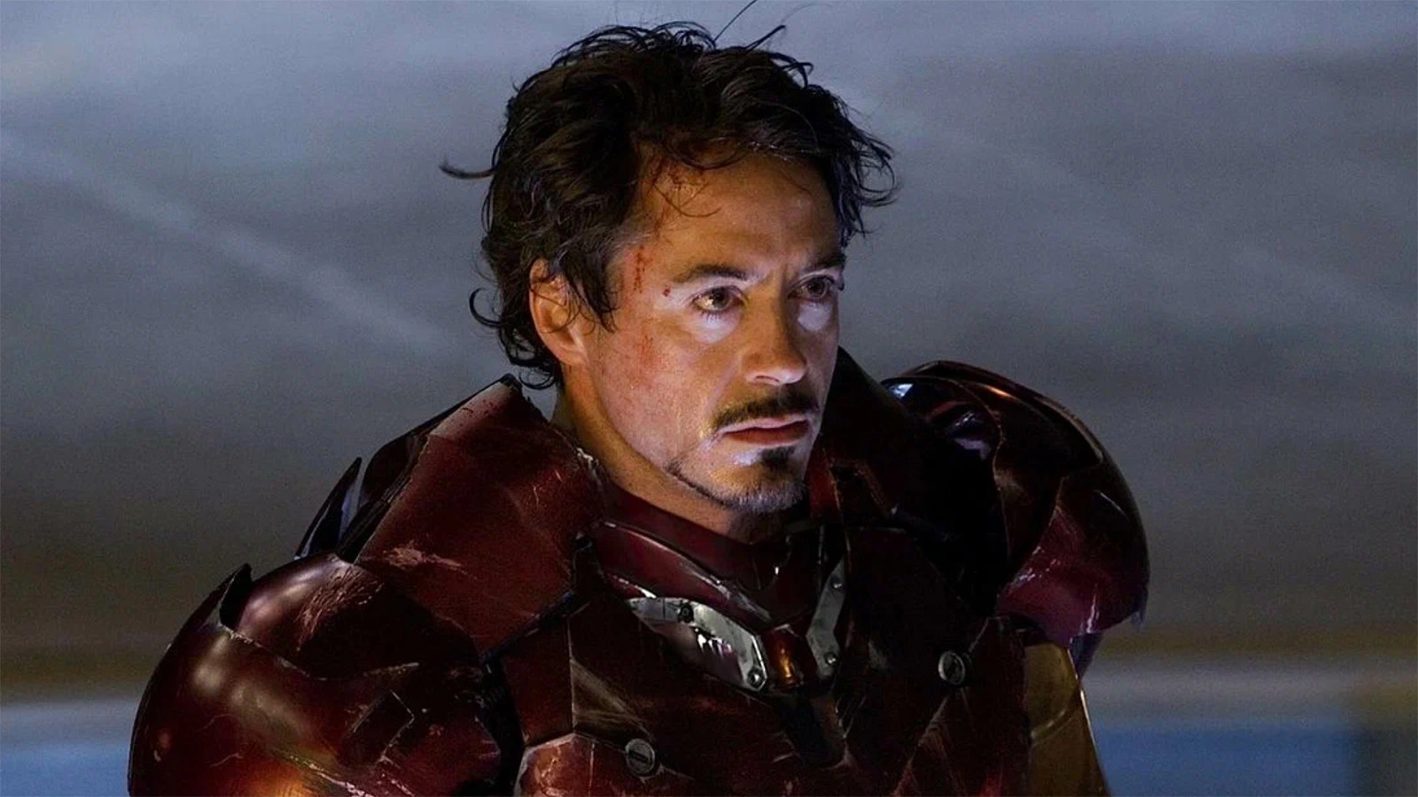 Тони Старк, или Железный человек, из фильмов по комиксам Marvel, стал лидером в опросе на тему «На каких киногероев россияне хотят быть похожи в работе». На фото актер Роберт Дауни-младший в роли Старка