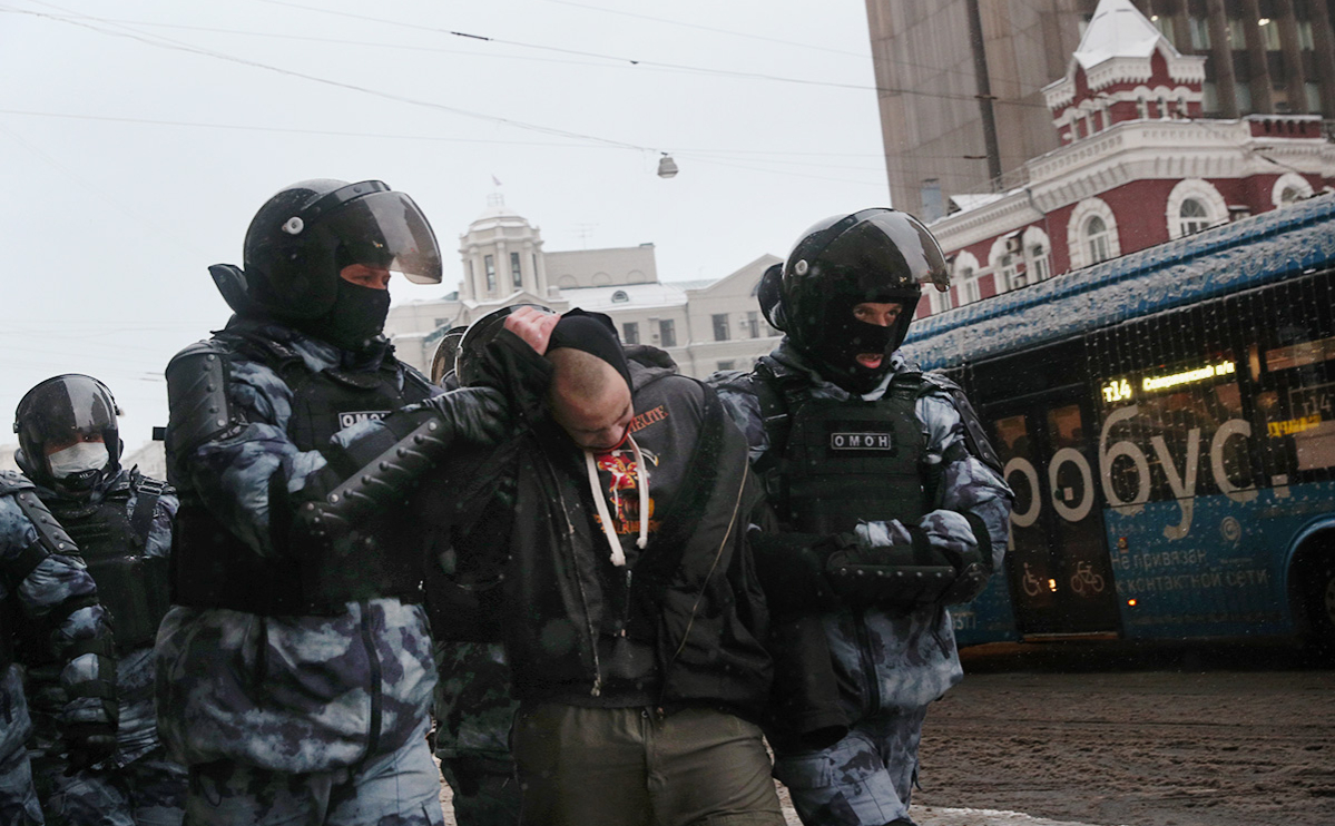 Правозащитники сообщили о 5 тыс. задержанных на акциях 31 января