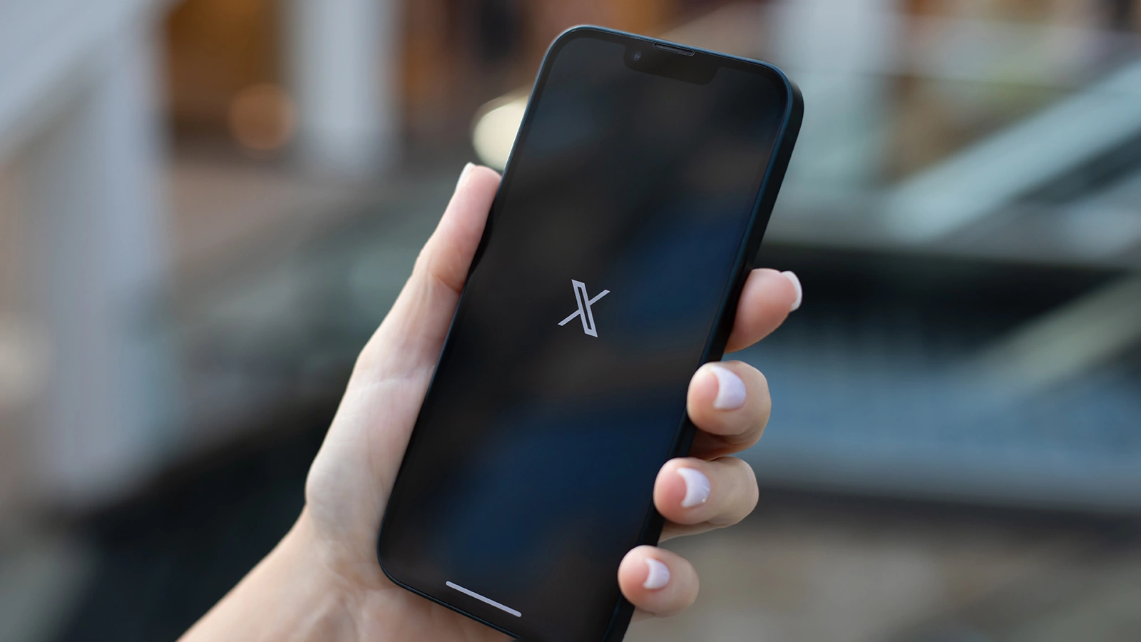 Илон Маск выпустит мессенджер XChat. Рассказываем, что о нем известно