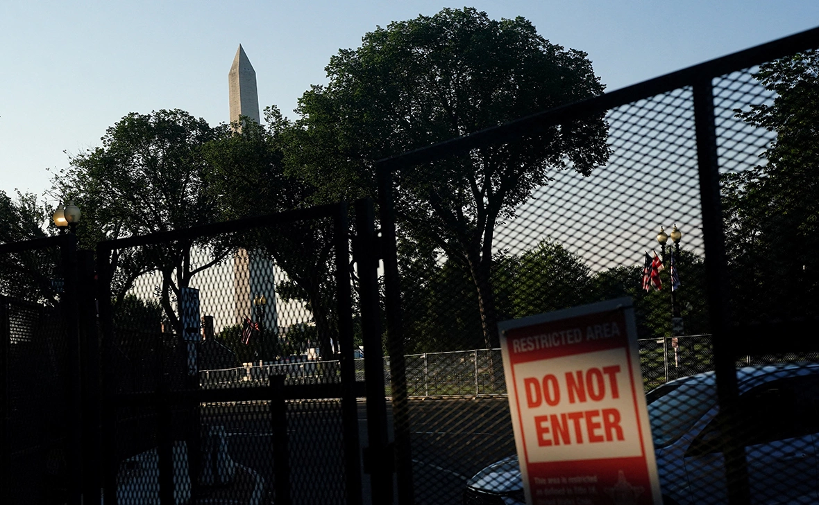 Nathan Howard / Reuters