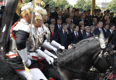 Италия отмечает 150 лет объединения: Д.Медведев посетил грандиозный парад в Риме
