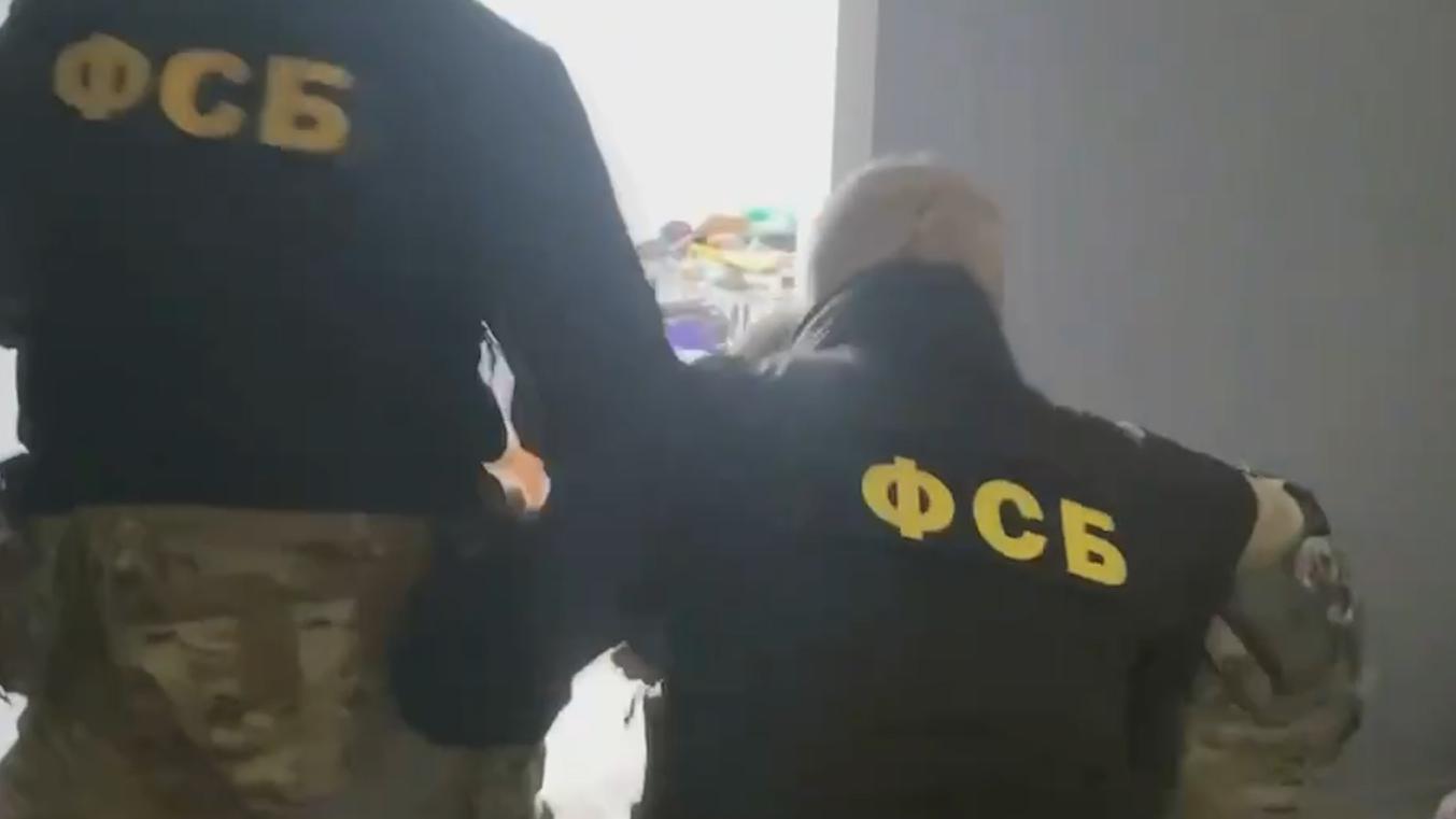 В Челябинске задержали стримера за призывы ударить по Кремлю