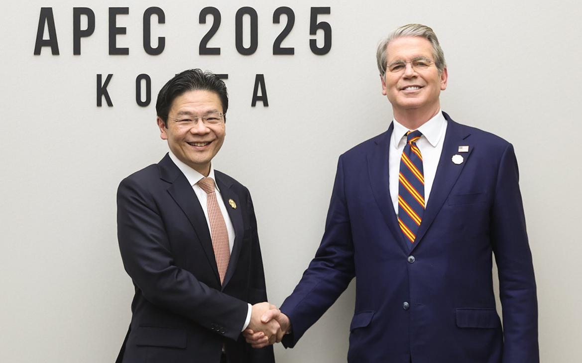 США обсудили с Сингапуром прекращение поставок российской нефти