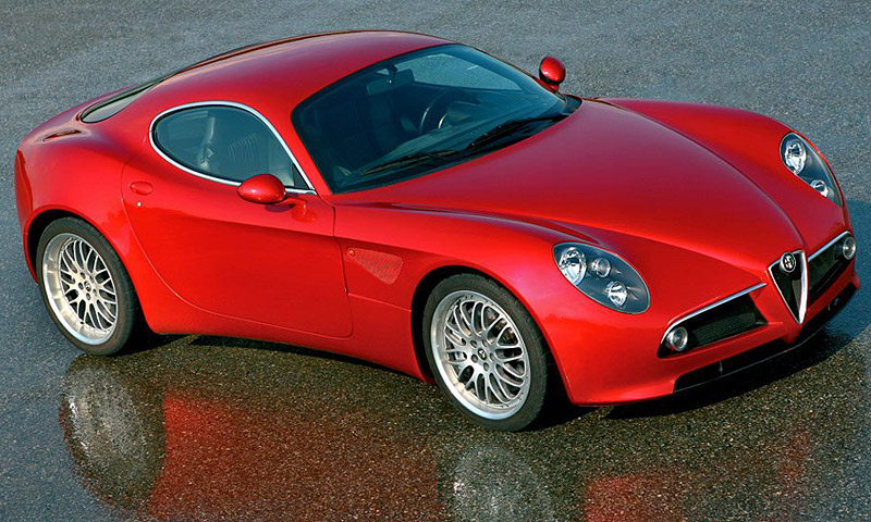 Дебют серийного Alfa Romeo 8C Competizione пройдет в Париже