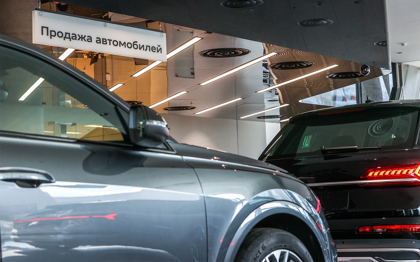 Автомобиль является технически сложным товаром, и при&nbsp;соблюдении определенных условий&nbsp;покупатель вправе отказаться от исполнения договора купли-продажи и потребовать возврата уплаченной за такой товар суммы