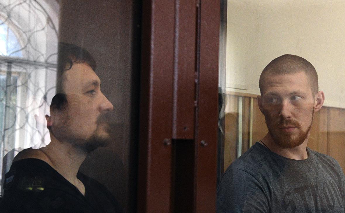 Бывшие полицейские Игорь Ляховец(слева) и Максим Уметбаев