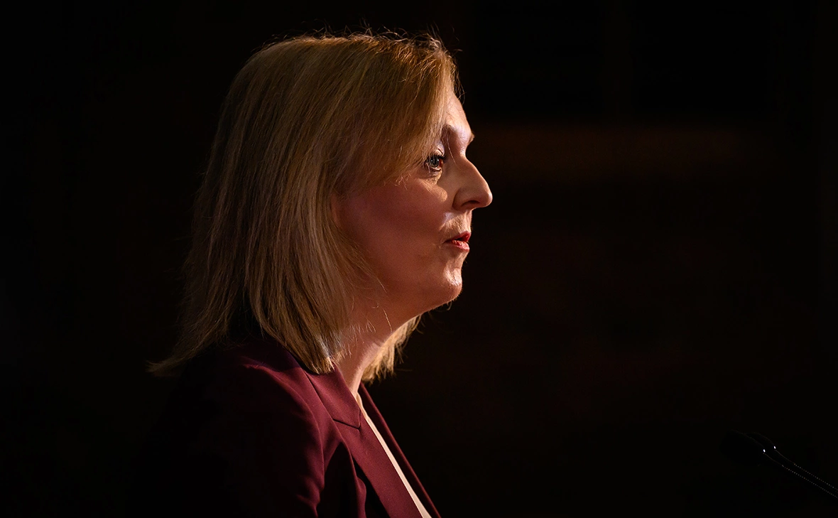 Leon Neal / Getty Images