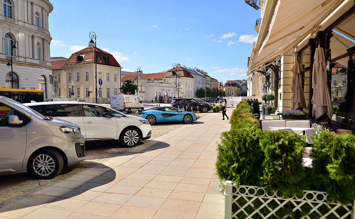 Grand Warszawski / Shutterstock