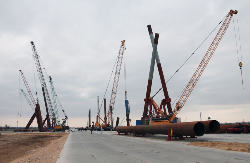 Фото: Строительство транспортного перехода через Керченский пролив Михаил Метцель/ТАСС