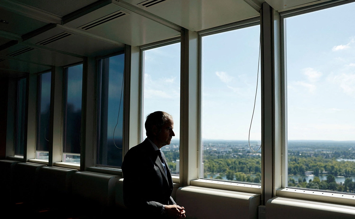 Lisa Leutner / Reuters