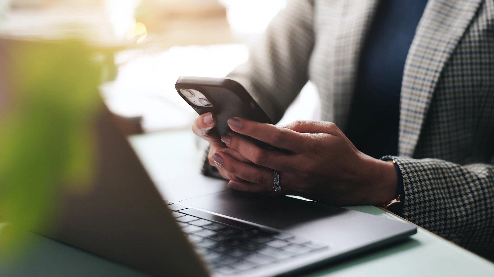 В МВД напомнили, какую информацию и файлы нельзя хранить на смартфоне