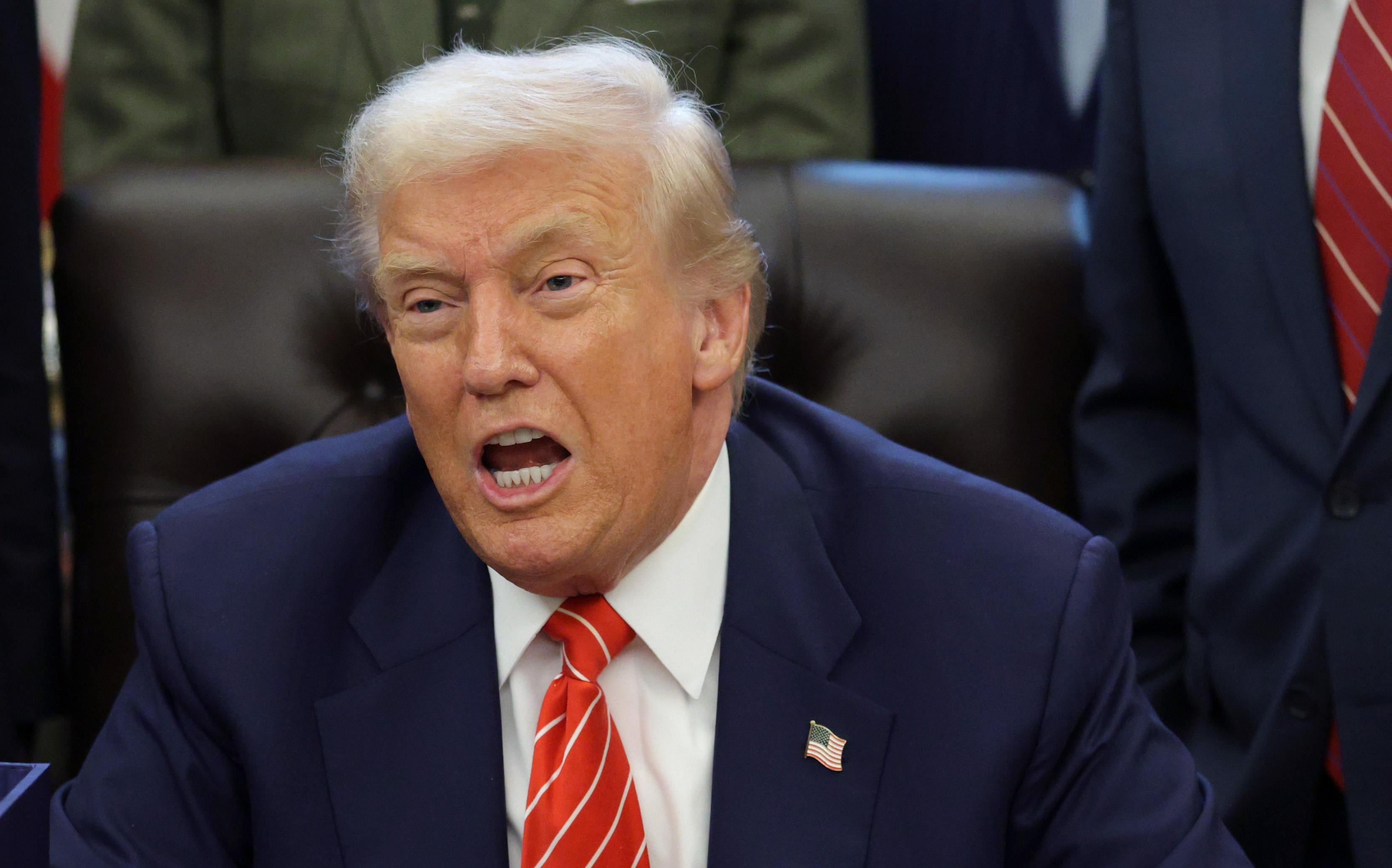 Трамп назвал «пощечиной» США музыкальное шоу на Супербоуле