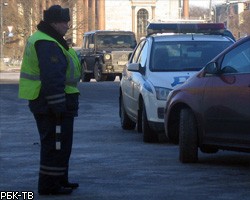 В Петербурге джип сбил женщину с ребенком