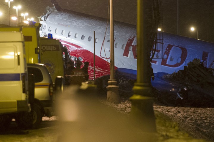 Во Внуково совершил жесткую посадку самолет Ту-204