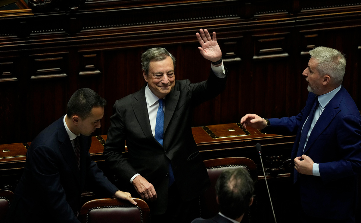 Премьер Италии во второй раз объявил о планах по отставке