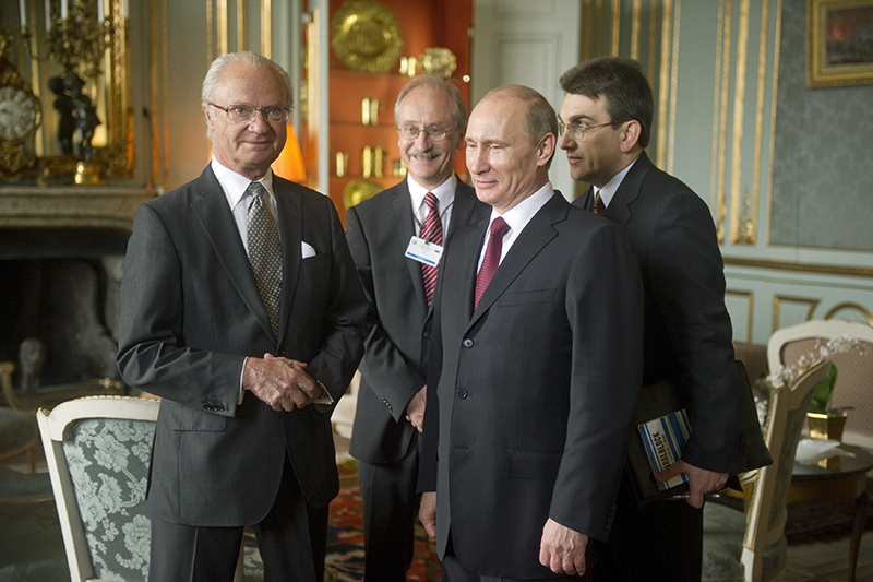 В апреле 2011 года Путин приехал на сорок минут позже на&nbsp;прием к&nbsp;королю Швеции Карлу XVI Густаву в&nbsp;Стокгольме