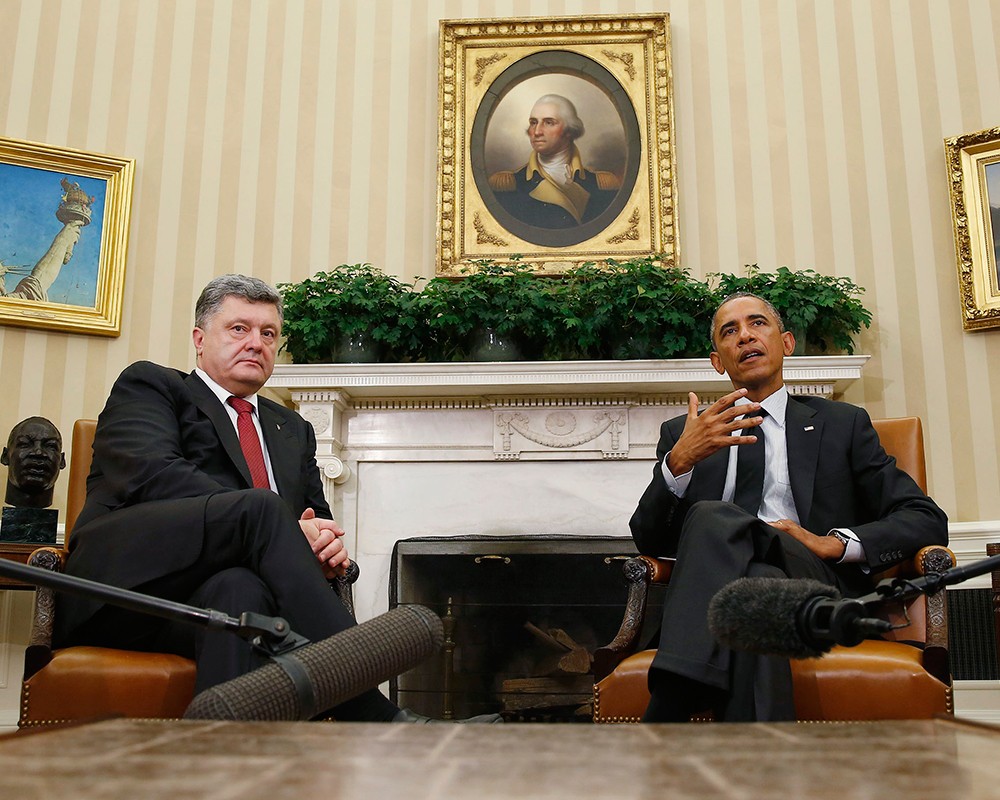 Президент Украины Петр Порошенко(слева) и  президент США Барак Обама(справа)
