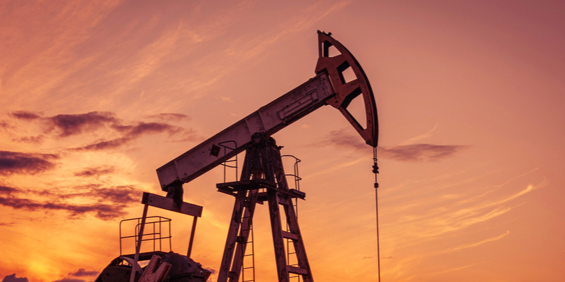 Страны ОПЕК+ решили ускорить наращивание добычи нефти