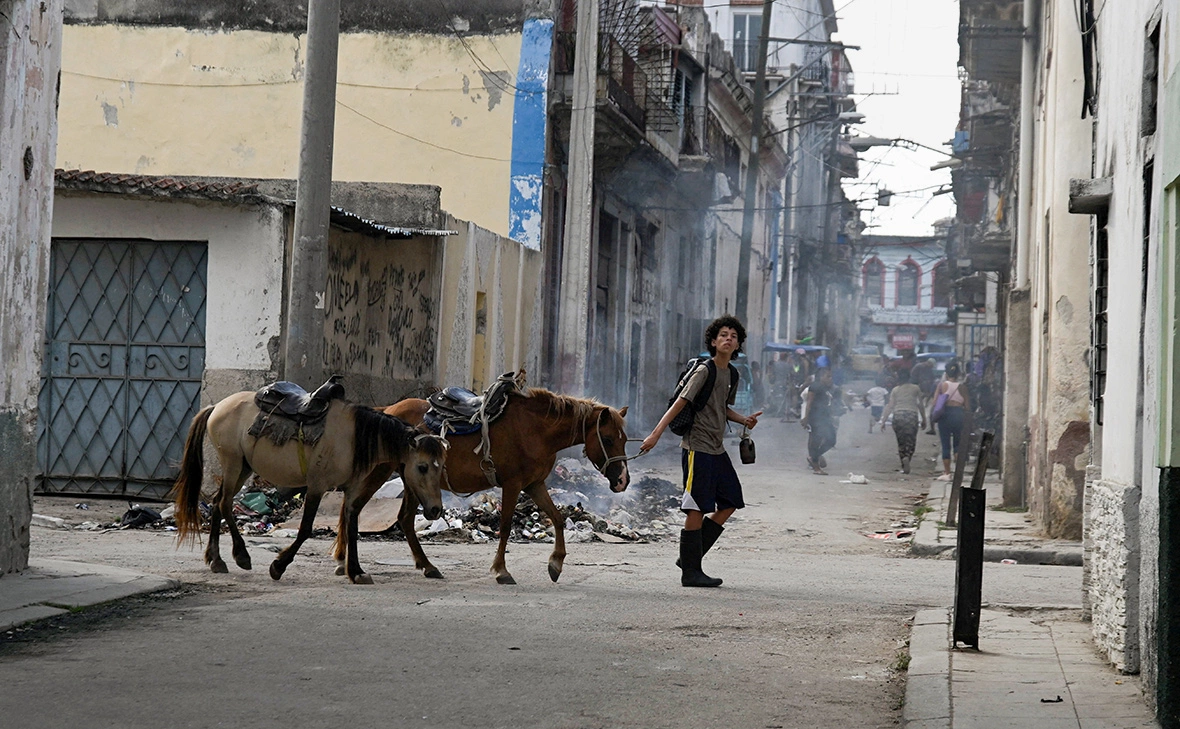 Norlys Perez / Reuters