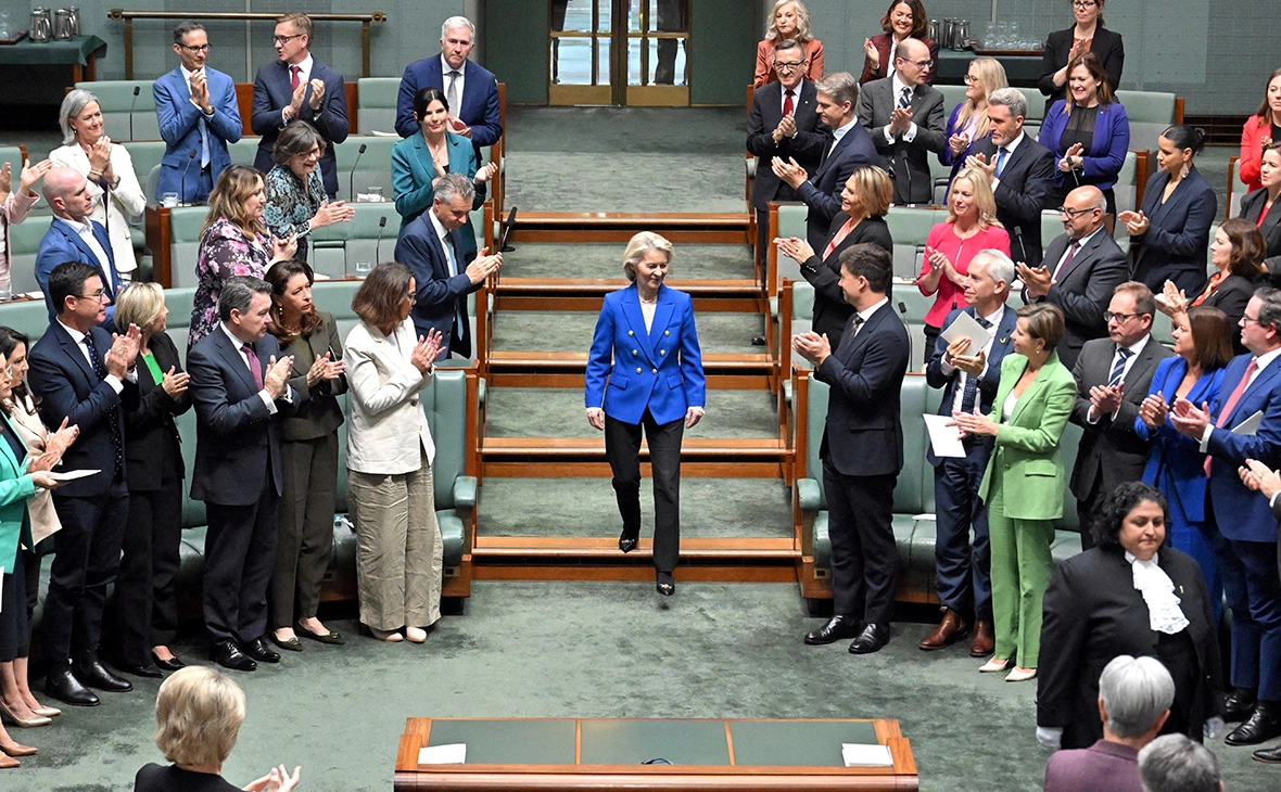 Mick Tsikas / Reuters