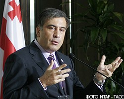 М.Саакашвили: Н.Бурджанадзе потеряла голову от нефти
