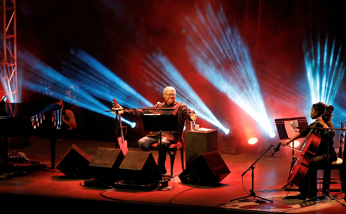 Alexandre Meneghini / Reuters