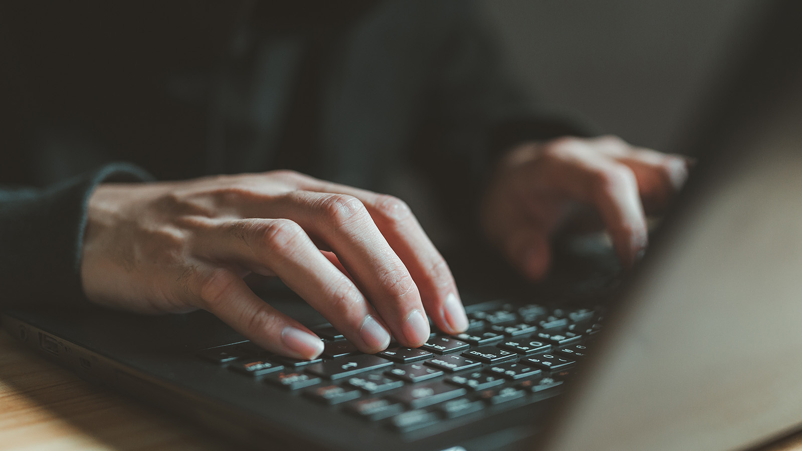 Мошенники придумали схему с «подработкой» по продаже сертификатов