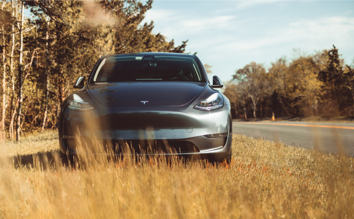 Tesla получила разрешение на продажу внедорожника Model Y в Китае | РБК  Инвестиции