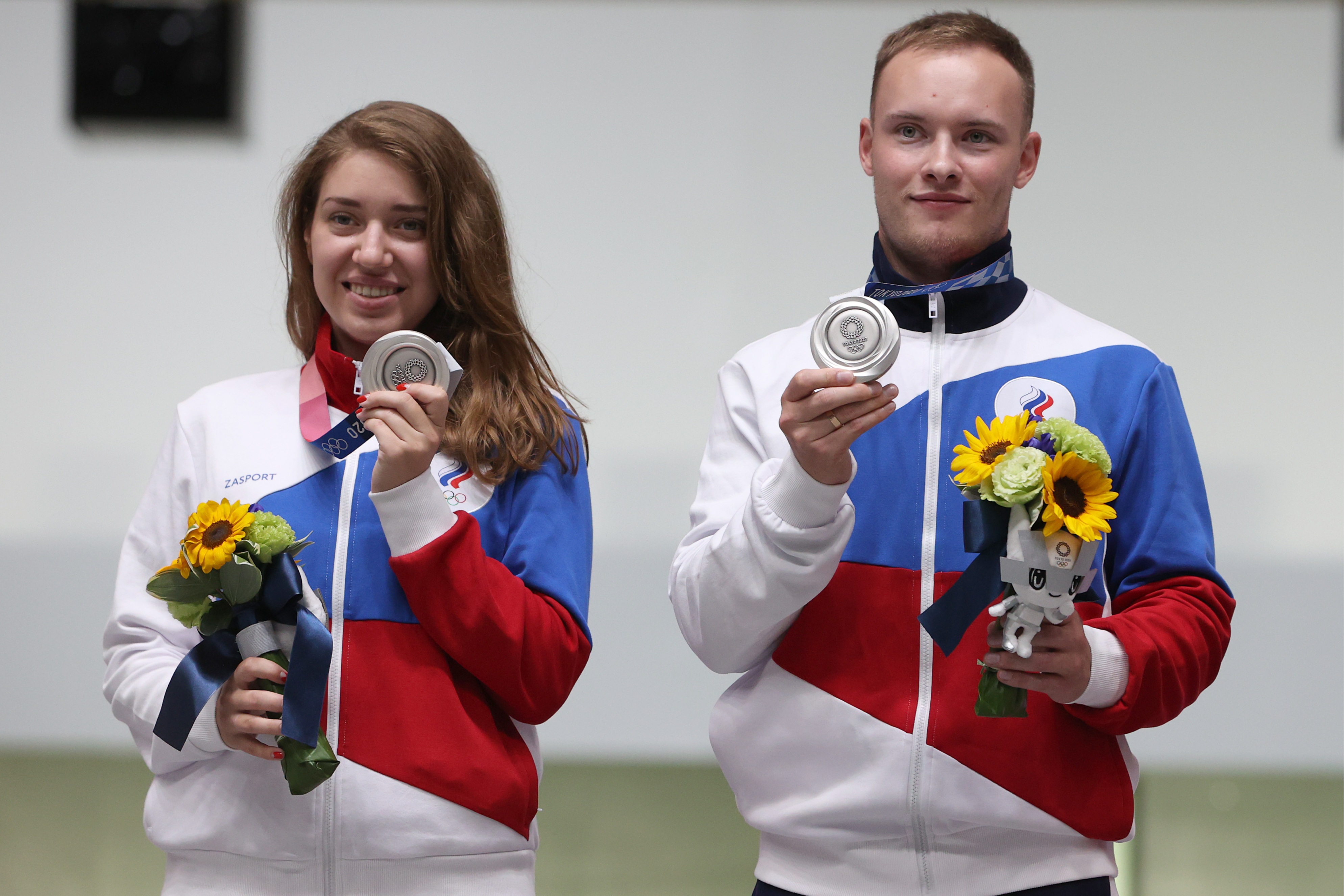 Виталина Бацарашкина и Артем Черноусов (Россия) стали вторыми в микст-дуэте в стрельбе из пневматического пистолета с 10&nbsp;м