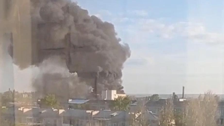 Видео с последствиями взрывов в Луганске