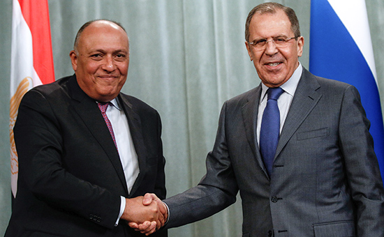 Министр иностранных дел Египта Самех Шукри и министр иностранных дел России Сергей Лавров (слева направо) во время пресс-конференции по итогам встречи в Москве


