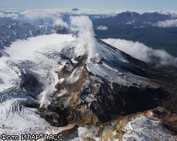 Камчатский вулкан Шивелуч угрожает самолетам