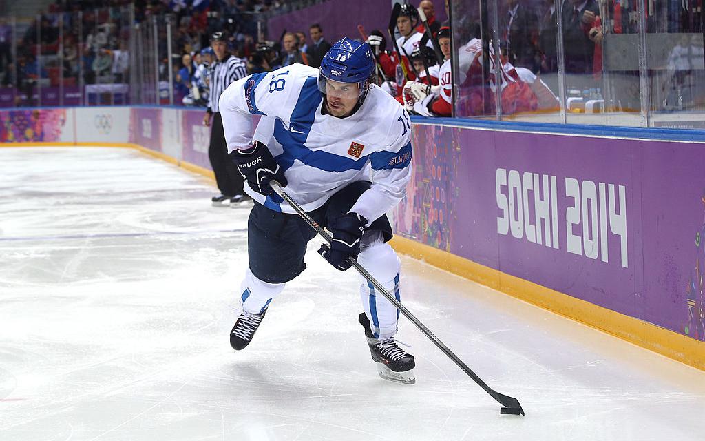 Финский чемпион мира по хоккею завершил карьеру из-за проблем с сердцем
