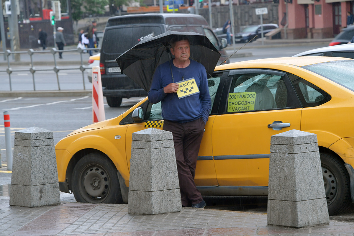 Таксист на улицах Москвы, 2019 год