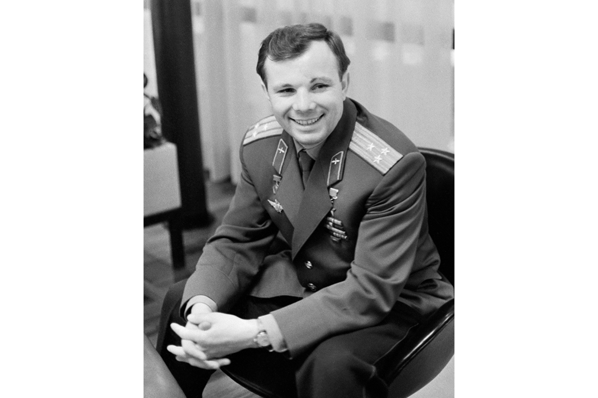 Наблюдая Землю из иллюминатора Юрий Гагарин сказал: «Красота-то какая!»