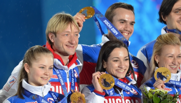 Липницкая, Плющенко и другие герои командных соревнований.