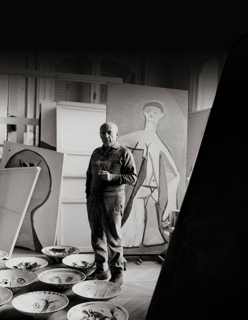 Пабло Пикассо в мастерской
