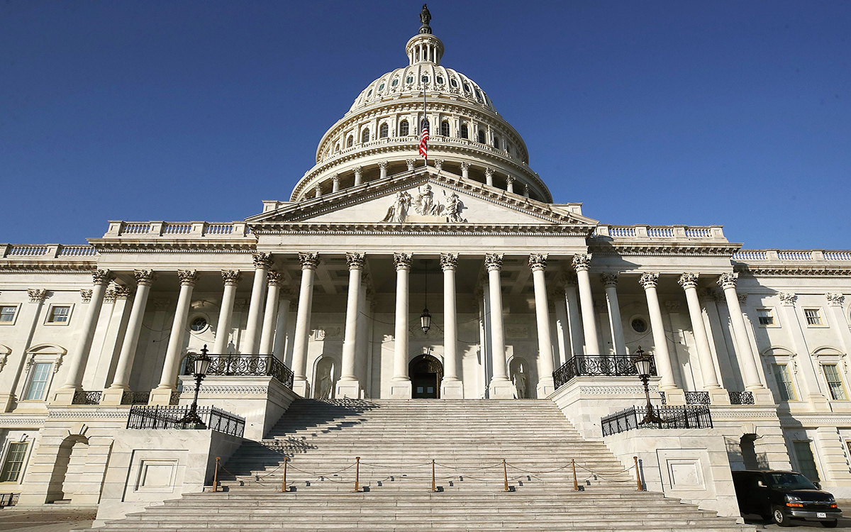 В конгрессе США приняли законопроект о соблюдении санкций против России
