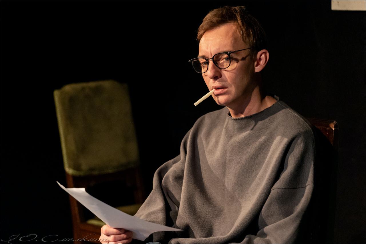 Актёр Илья Дель на репетиции спектакля &laquo;Театральный роман&raquo;