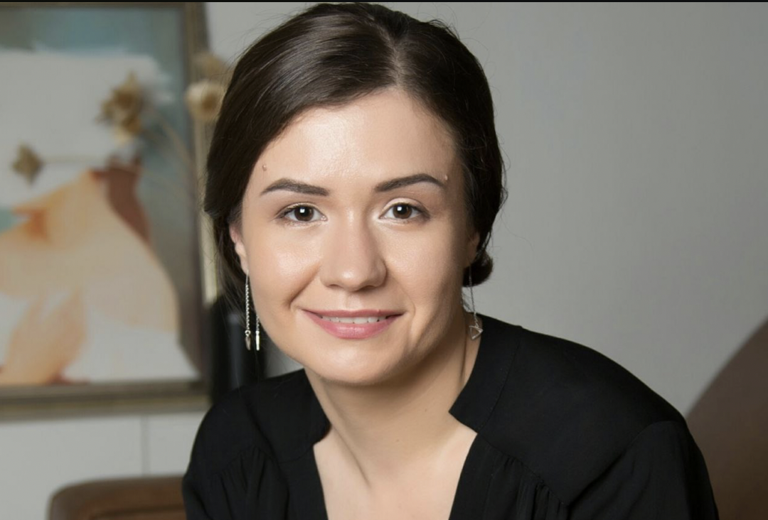 Александра Меньшикова