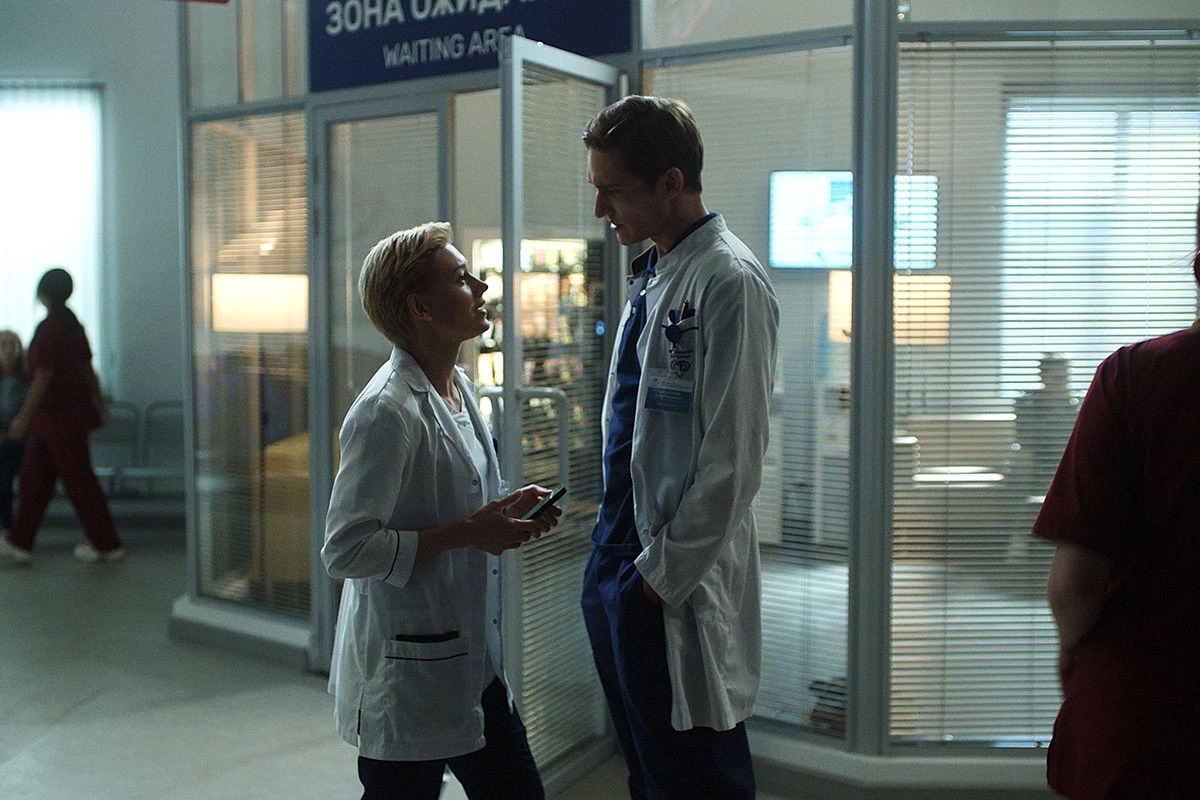 Фото со съемок сериала «Склиф»