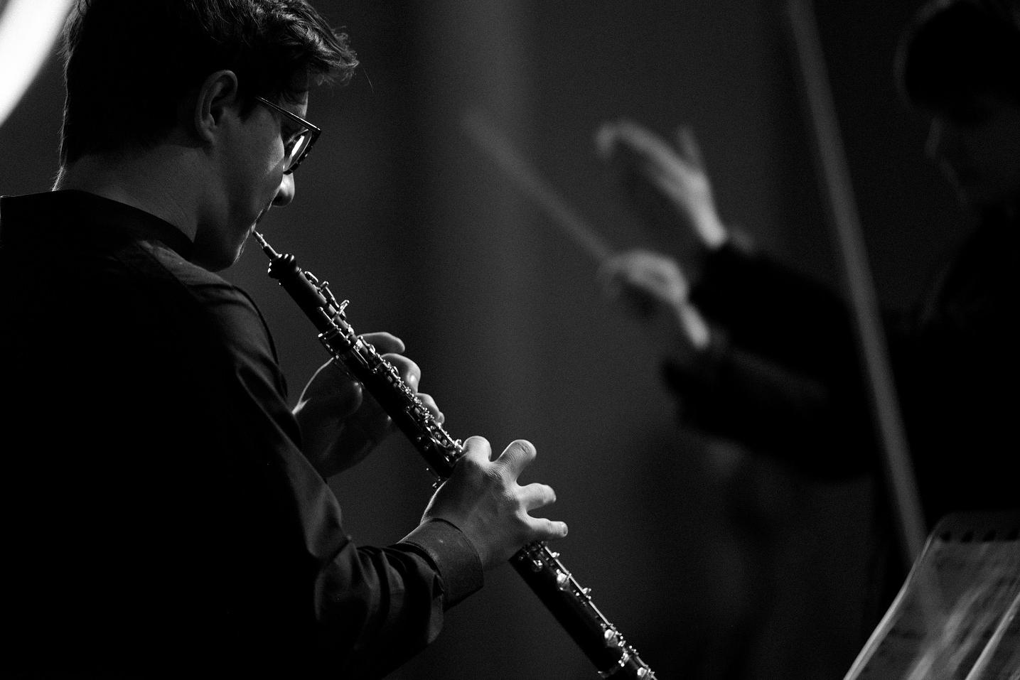 Ансамбль im Spiegel