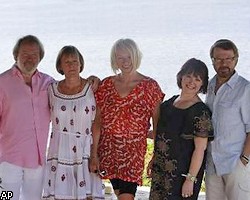 Участники ABBA после долгого перерыва собрались вместе 