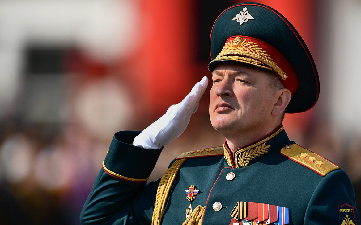 Путин присвоит звания Героев России генералам Лапину и Абачеву