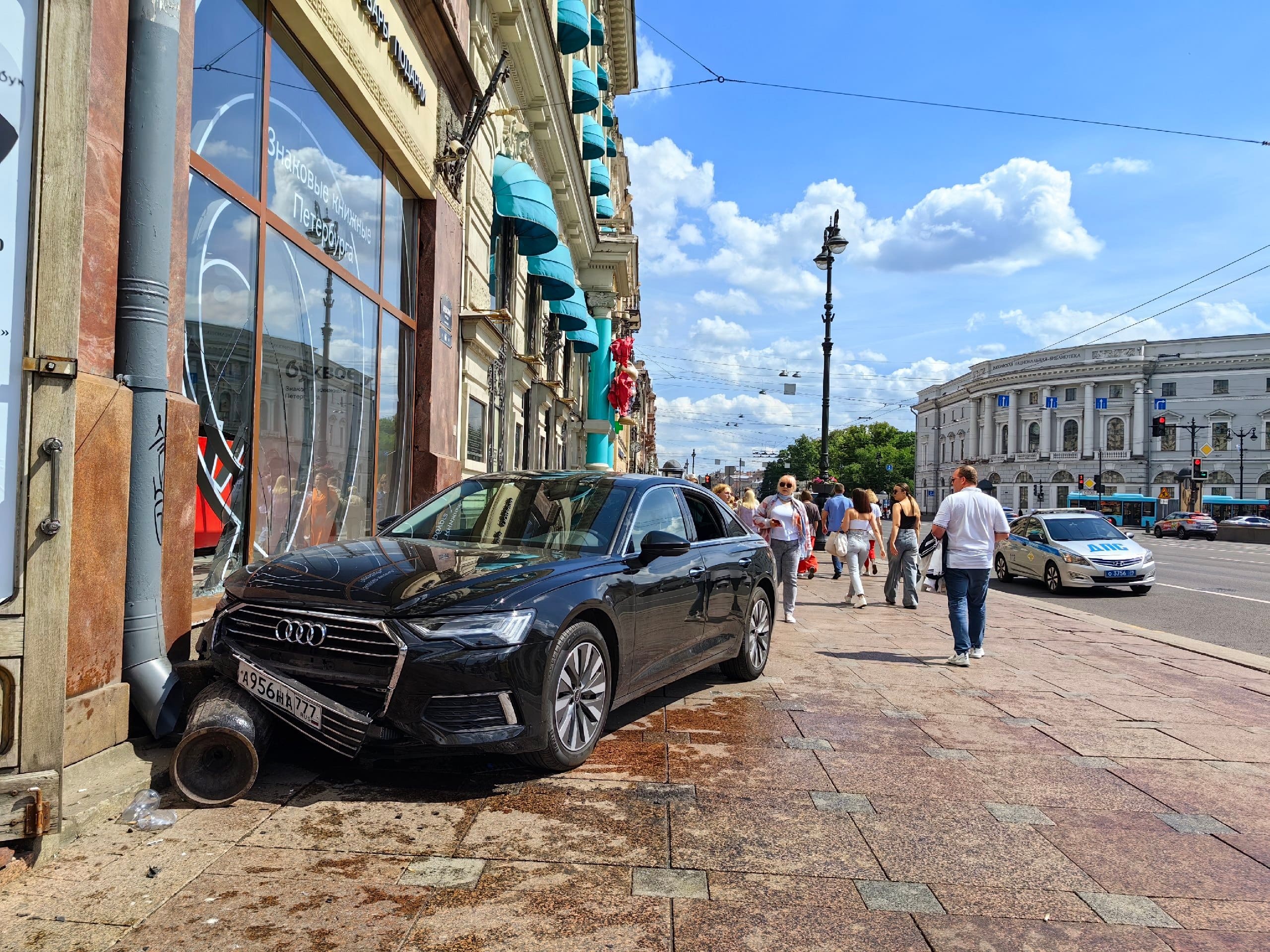 Фото: Александр Бутырин / ДТП и ЧП | Санкт-Петербург | Питер Онлайн | СПб