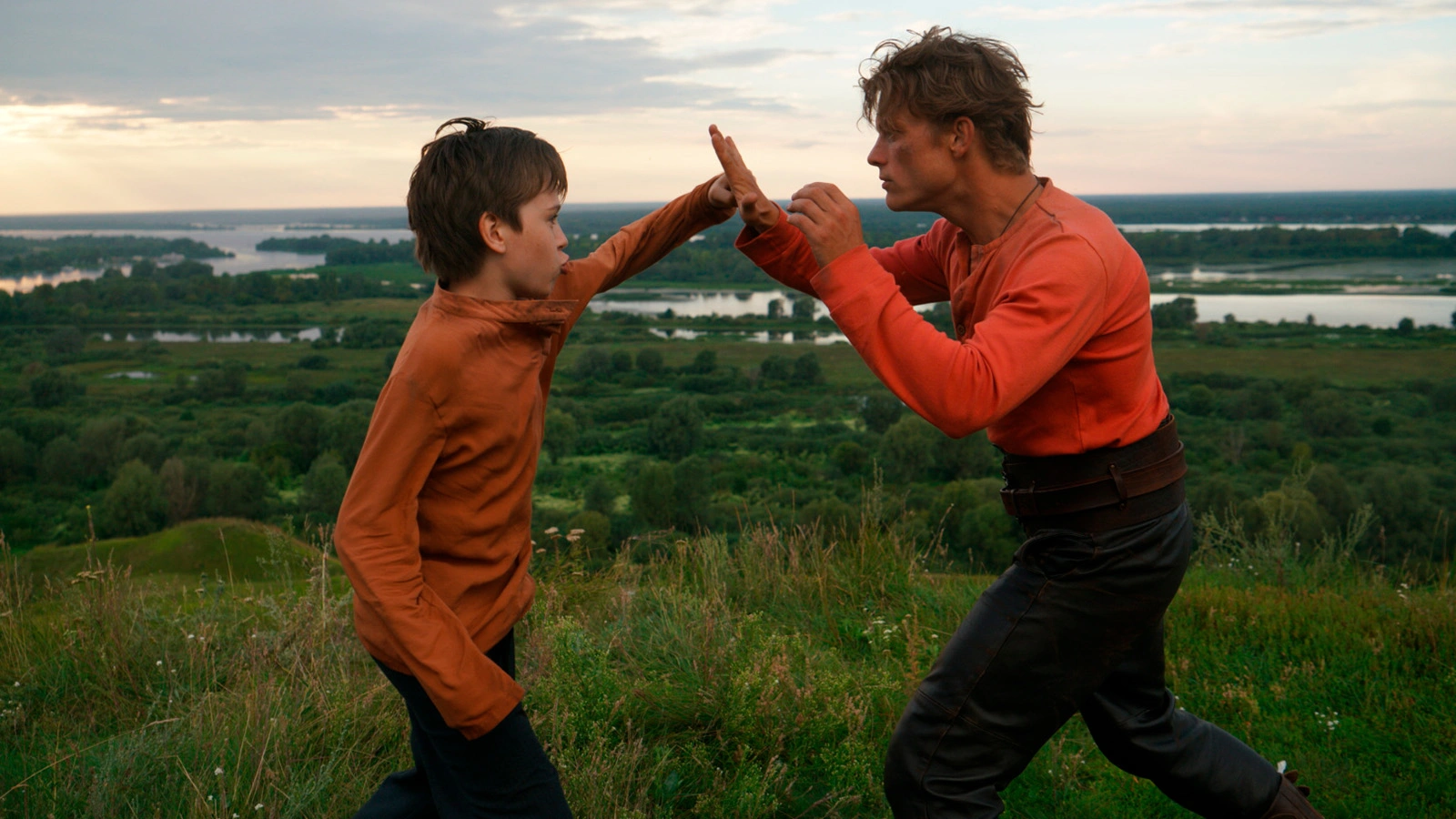 Фото со съемок фильма «Волчок»